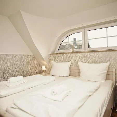Holiday home Idyllisches Ferienhaus Mit Eigener Sauna, Kamin Und Terrasse - Haus Boddenblick