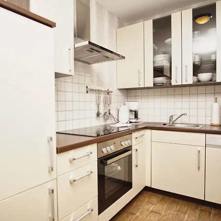 Holiday home Idyllisches Ferienhaus Mit Eigener Sauna, Kamin Und Terrasse - Haus Boddenblick Vieregge