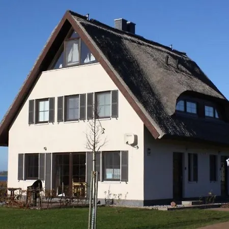 Idyllisches Ferienhaus Mit Eigener Sauna, Kamin Und Terrasse - Haus Boddenblick